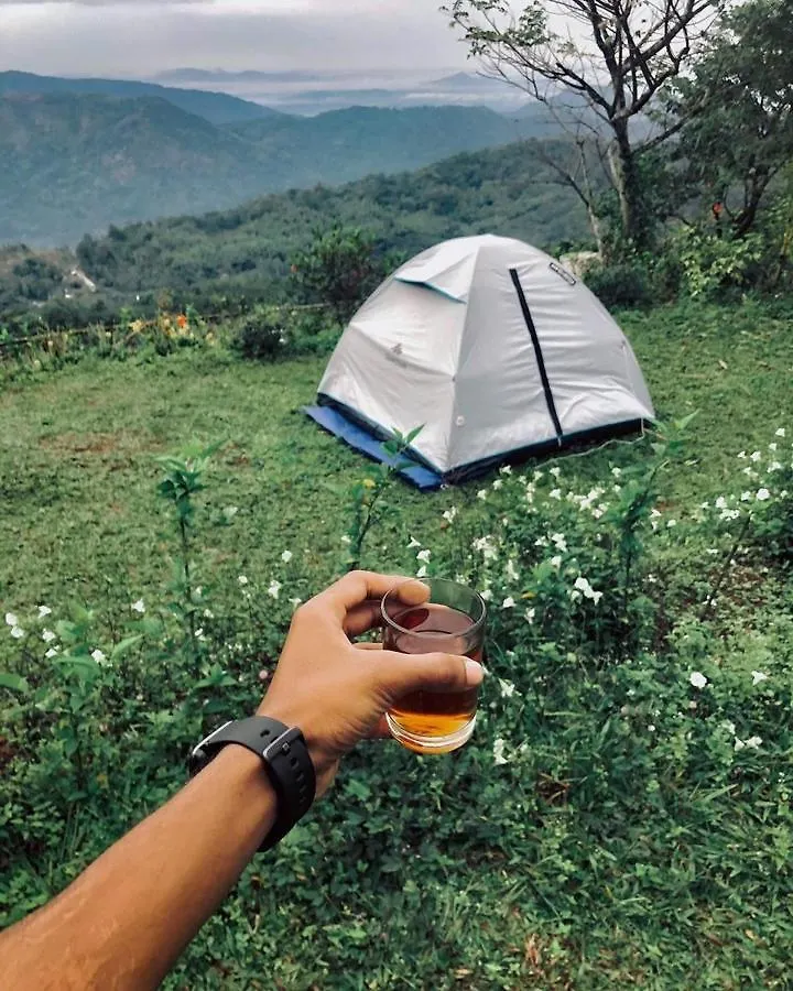 キャンプ場 ホテルMudippara Camping Chillithodu